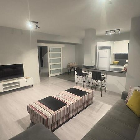 Nicosia'S Pearl Apartment ภายนอก รูปภาพ