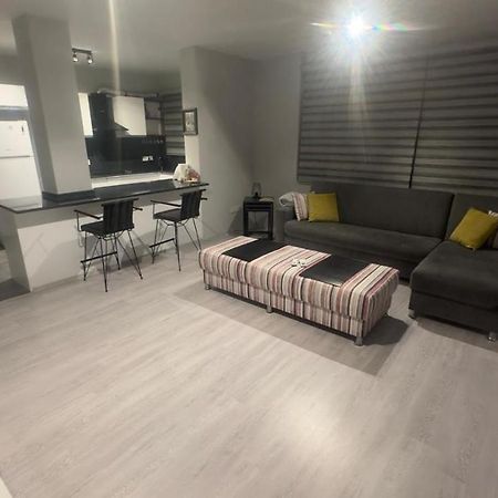 Nicosia'S Pearl Apartment ภายนอก รูปภาพ