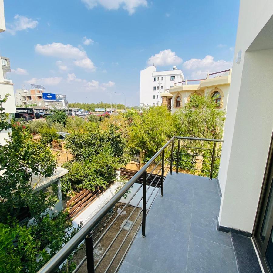 Nicosia'S Pearl Apartment ภายนอก รูปภาพ