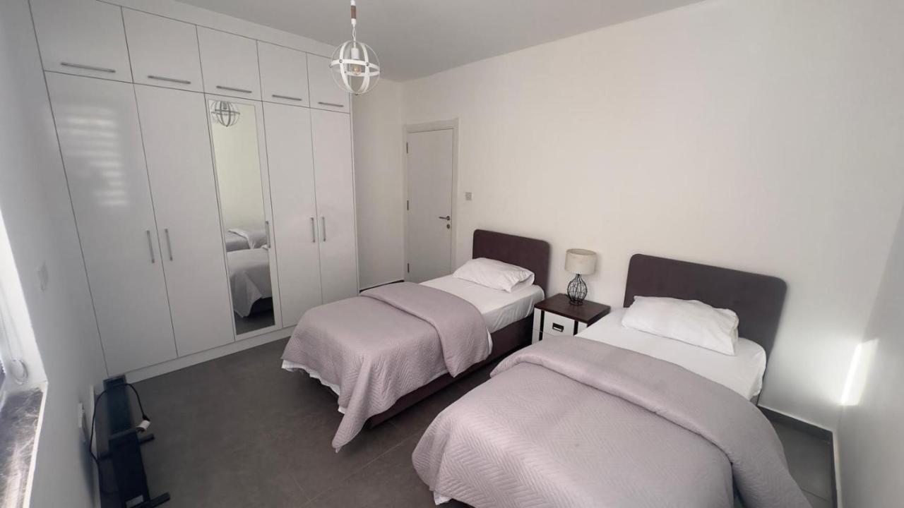 Nicosia'S Pearl Apartment ภายนอก รูปภาพ